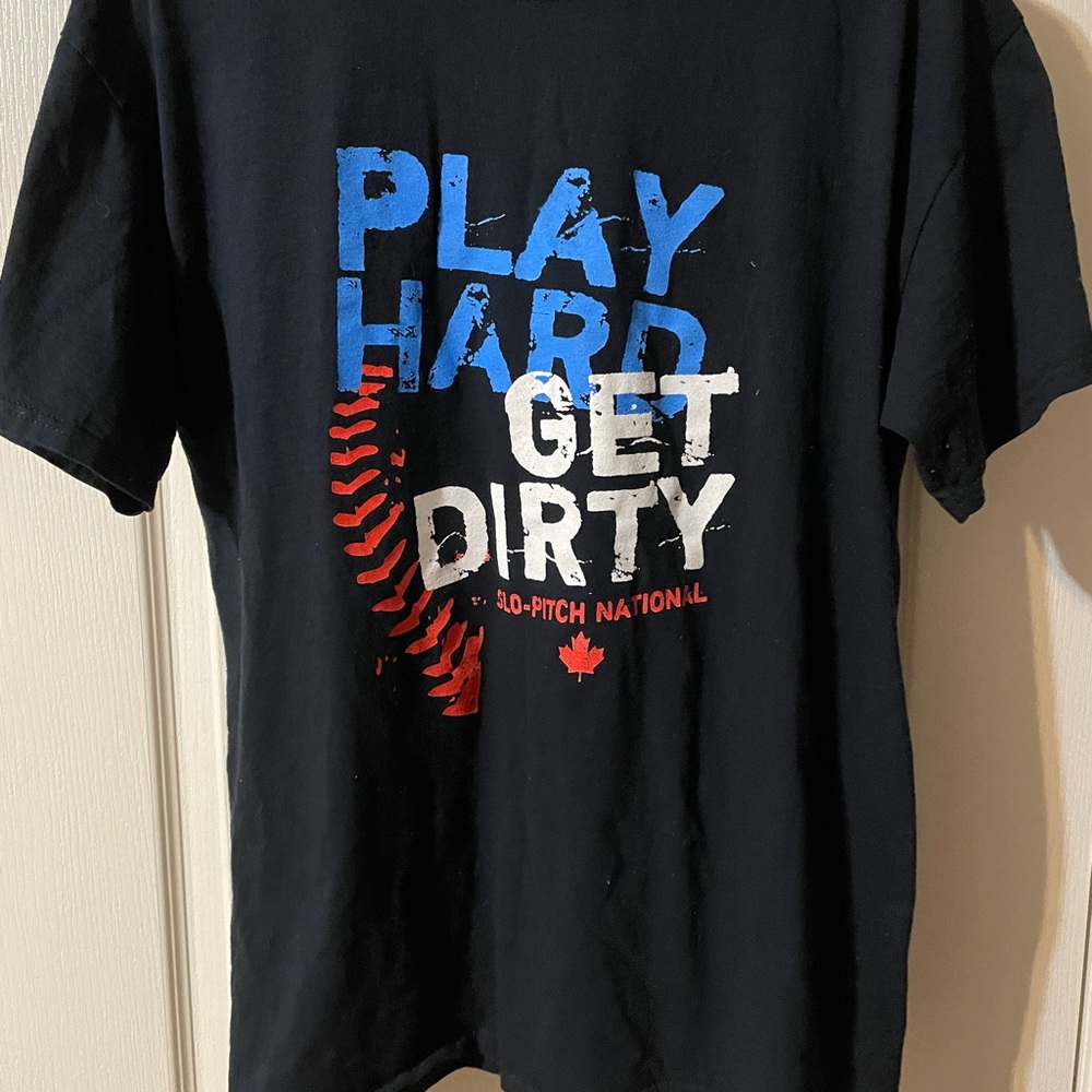 Slo-pitch baseball shirt and sweaters - Men’s size large